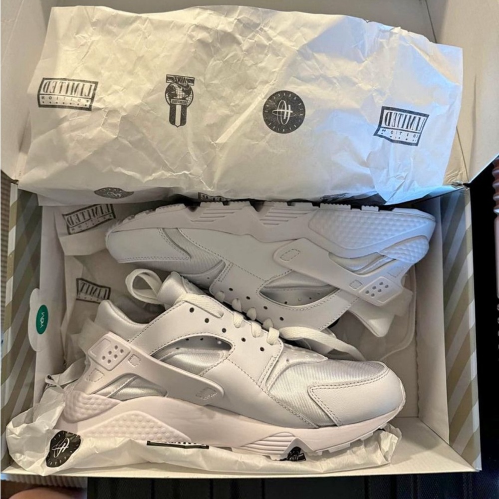 Nike Huarache Women’s size 10